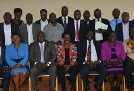 Mps pose with other Particepants after the Training