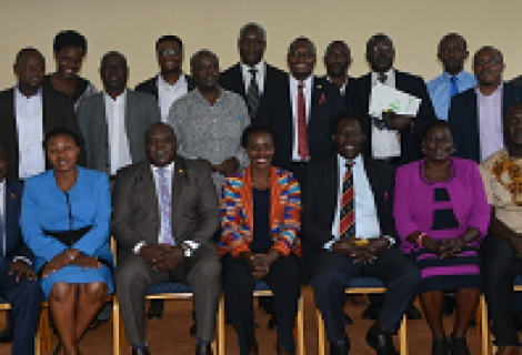 Mps pose with other Particepants after the Training 